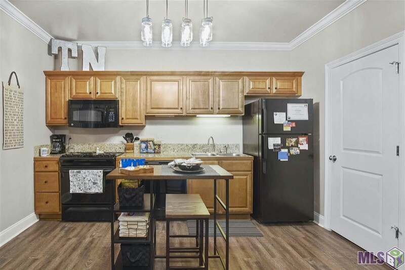 888 S Kenilworth Pkwy in Baton Rouge, LA - Building Photo