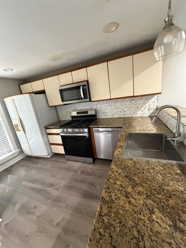 property at 2810 Grants Lake Blvd