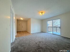 666 Broad St in Meriden, CT - Building Photo - Building Photo