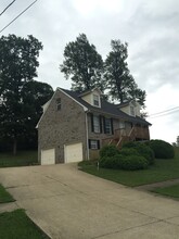 103 Joseph Ct in Radcliff, KY - Building Photo - Building Photo