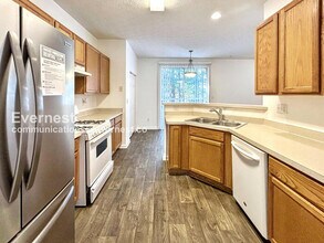 218 Copperbend Dr SE in Austell, GA - Building Photo - Building Photo