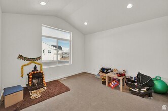 2513 N Fall Breeze Wy in Lehi, UT - Building Photo - Building Photo