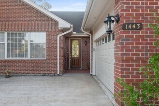 1443 Sugar Creek Blvd in Sugar Land, TX - Building Photo - Building Photo