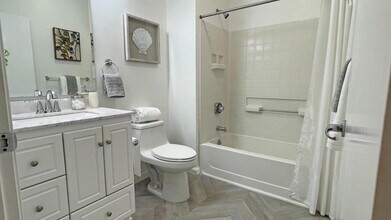 611 Arcadia Terrace in Sunnyvale, CA - Building Photo - Building Photo
