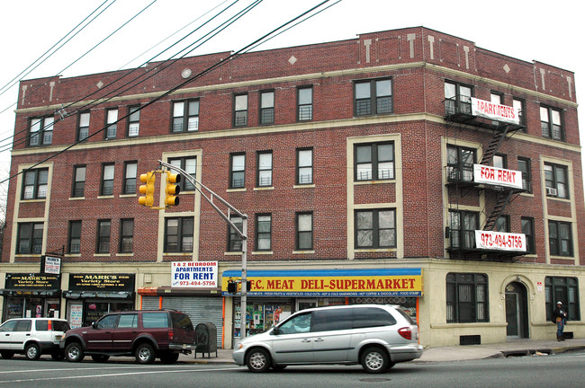 780 Lyons Ave in Irvington, NJ - Building Photo - Building Photo