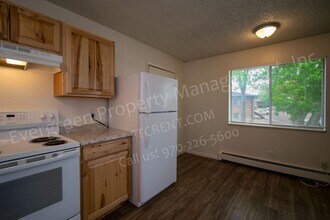 2916-2924 Glendale Dr in Evans, CO - Building Photo - Building Photo