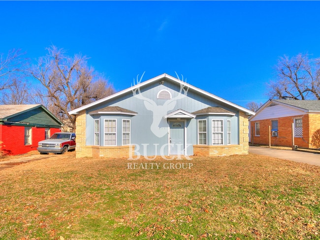 211 E Harmon Dr in Midwest City, OK - Building Photo - Building Photo