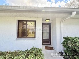 2733 Countryside Blvd in Clearwater, FL - Building Photo