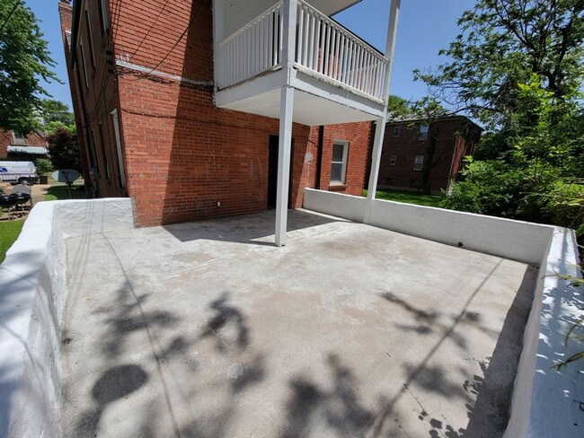 7334 Tulane Ave in St. Louis, MO - Foto de edificio - Building Photo