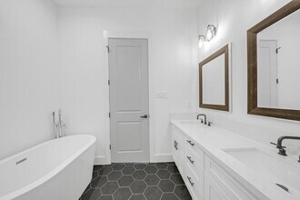 2311 Solo St in Houston, TX - Building Photo - Building Photo