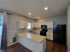 402 Chatooga Ln in Woodstock, GA - Building Photo - Building Photo