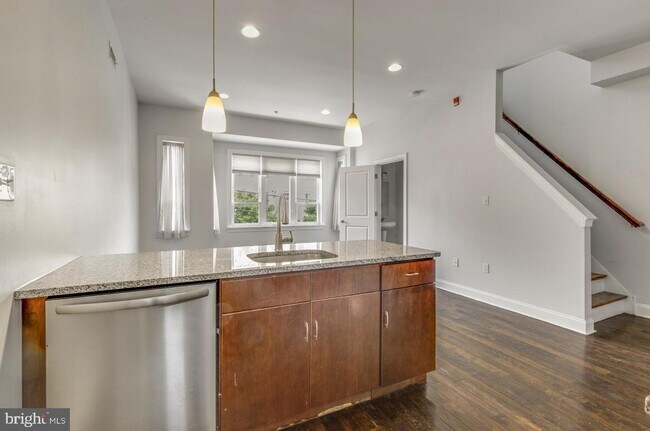 1616 Fairmount Ave photo'