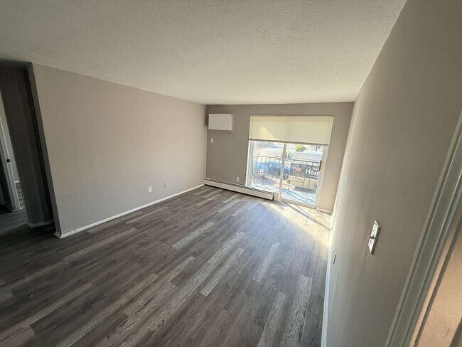 13444 Euclid Ave