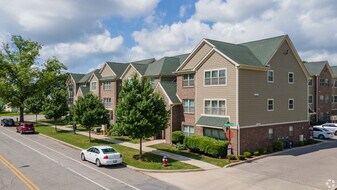 Aurum in South Bend, IN - Building Photo