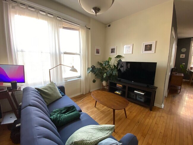 949 N Western Ave in Chicago, IL - Building Photo - Building Photo