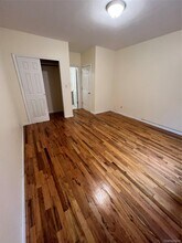 196-15 Hillside Ave. in Queens, NY - Building Photo - Building Photo
