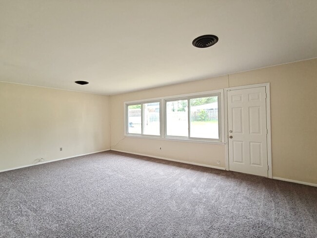 65 Sandstone Ln in Willingboro, NJ - Building Photo - Building Photo