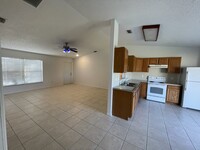 555 Olsmar St SW in Palm Bay, FL - Building Photo - Building Photo