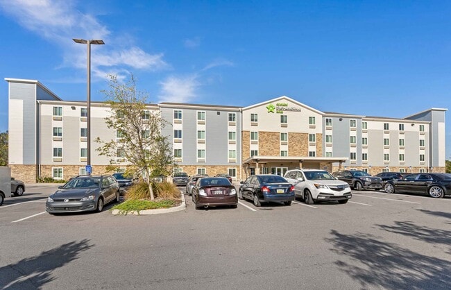 Furnished Studio-Orlando - Kissimmee in Kissimmee, FL - Foto de edificio - Building Photo