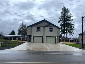 611 Koontz Rd in Chehalis, WA - Building Photo