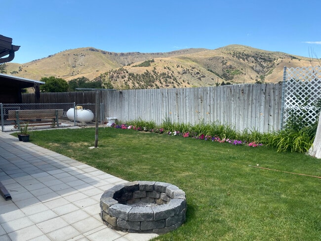 5602 W Old Hwy 91 in Pocatello, ID - Building Photo - Building Photo