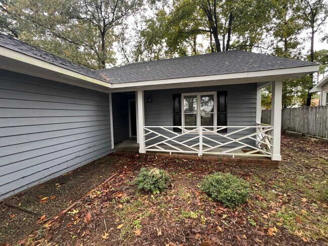 6670 Winchester St in Fayetteville, NC - Building Photo - Building Photo