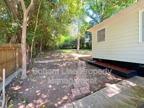 3141 Columbus Cir in Charlotte, NC - Building Photo - Building Photo
