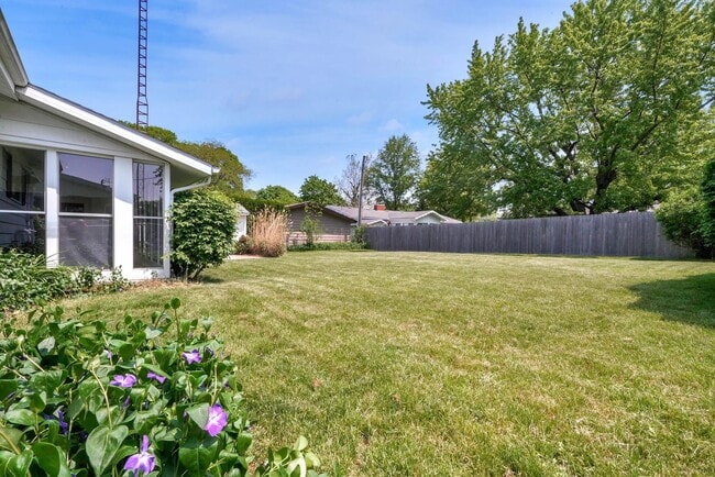 2717 Sunnydale Ave in St. Joseph, MI - Building Photo - Building Photo