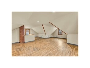 6903 Thornton Dr in Parma, OH - Building Photo - Building Photo