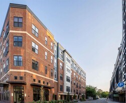 99 Foundry Pl in Portsmouth, NH - Building Photo