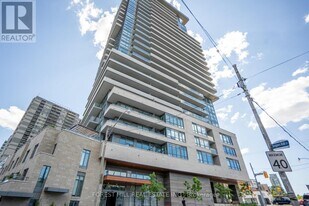 181 Bedford Rd in Toronto, ON - Building Photo