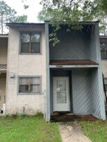 907 Brett Dr in Hinesville, GA - Building Photo