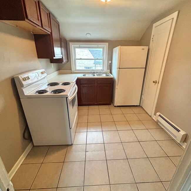 504 W Lapeer St, Unit #D in Lansing, MI - Building Photo - Building Photo