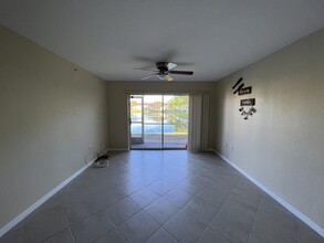 8274 Key Royal Cir in Naples, FL - Building Photo - Building Photo