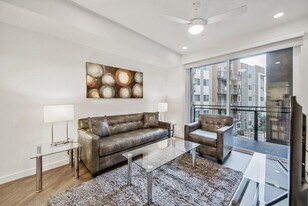 8875 Costa Verde Blvd in San Diego, CA - Building Photo