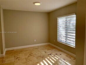 3191 Ohio St in Miami, FL - Building Photo - Building Photo