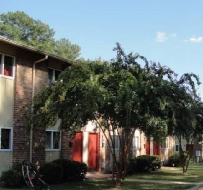 Lafayette Townhouse Apartments in Richmond, VA - Building Photo