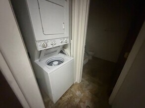 2113 Roundhouse Rd in Sparks, NV - Building Photo - Building Photo