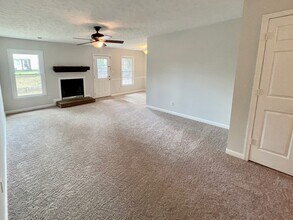 573 Prestige Blvd in Fayetteville, NC - Building Photo - Building Photo