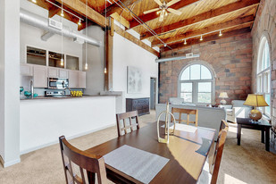 Old Market Lofts Apartments