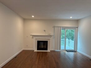 32 Kodiak Ln in Milford, MA - Building Photo - Building Photo
