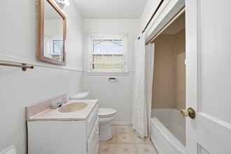 4020 Maple Ave in Waco, TX - Building Photo - Building Photo