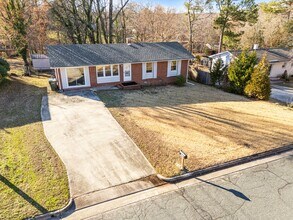 2910 Kanewood Dr in Durham, NC - Building Photo - Building Photo