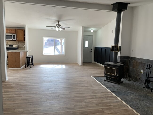 3335 Fort Sanders Rd in Laramie, WY - Building Photo - Building Photo