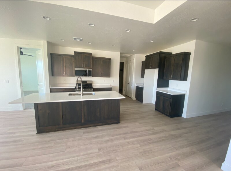 1541 W 470 N in Hurricane, UT - Building Photo