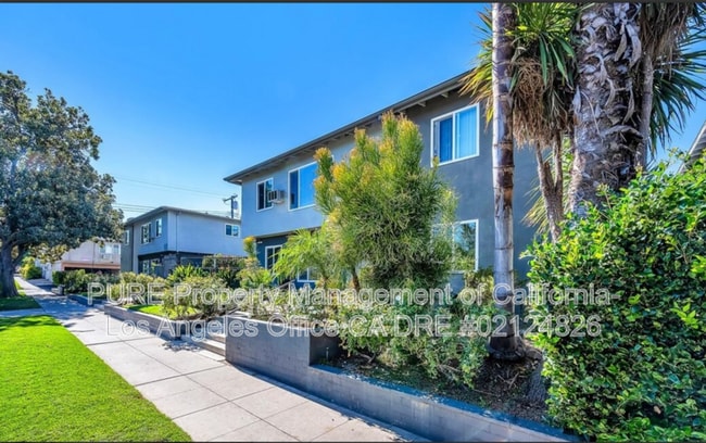 property at 4427 Murietta Ave