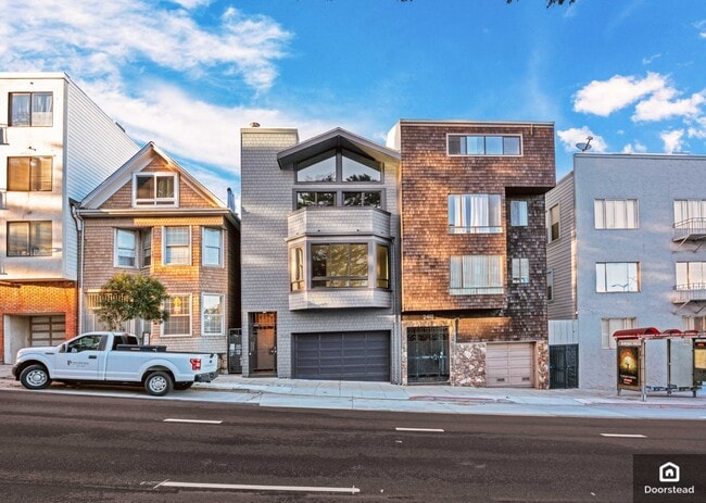 2420 Geary Blvd, Unit A in San Francisco, CA - Foto de edificio - Building Photo