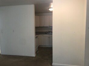 9 Embassy Rd in Boston, MA - Building Photo - Building Photo