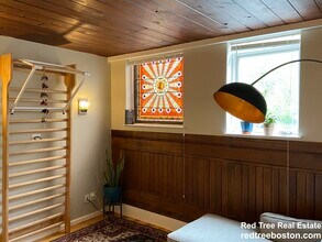 13 Bow Street Pl, Unit 21 in Somerville, MA - Foto de edificio - Building Photo