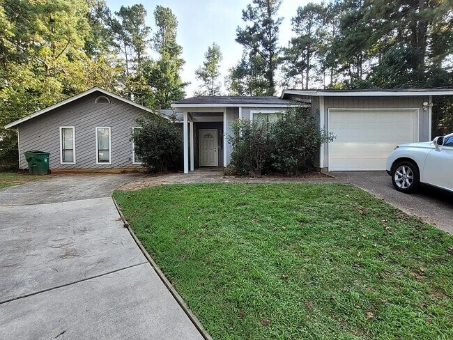 3967 Wabash Ln in Ellenwood, GA - Building Photo - Building Photo